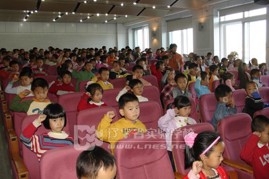 一年级新生队史培训