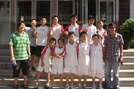 在篮球比赛中享受运动的快乐