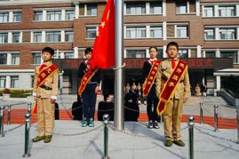 这个日子，我们永远不会忘记——辽宁省实验学校举行抗美援朝纪念日主题升旗仪式